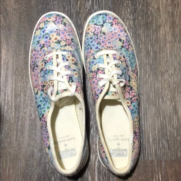 Sparkly daisy Kate Spade Keds